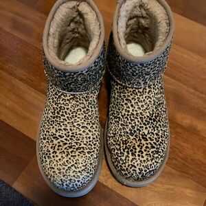 Preowned  Womens uggs